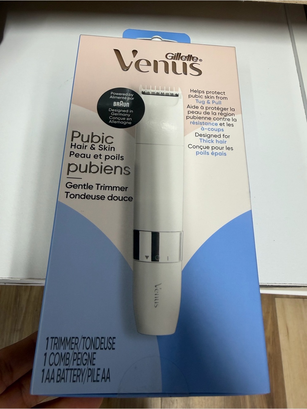 Gillette Venus Gentle Pubic Hair & Skin Trimmer - White